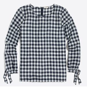 Gingham cold shoulder top